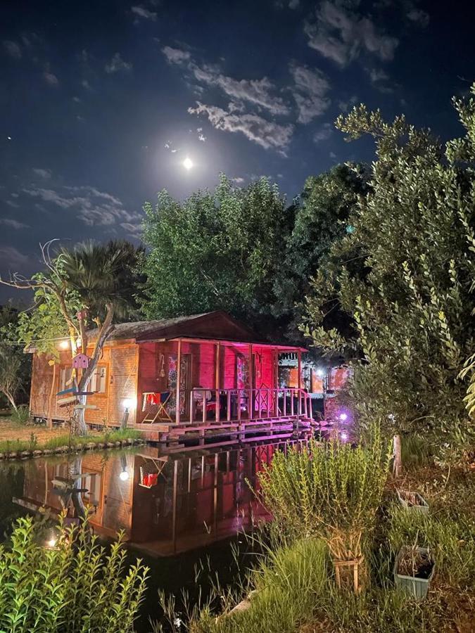 达拉曼Otantik Tas Ev住宿加早餐旅馆 外观 照片