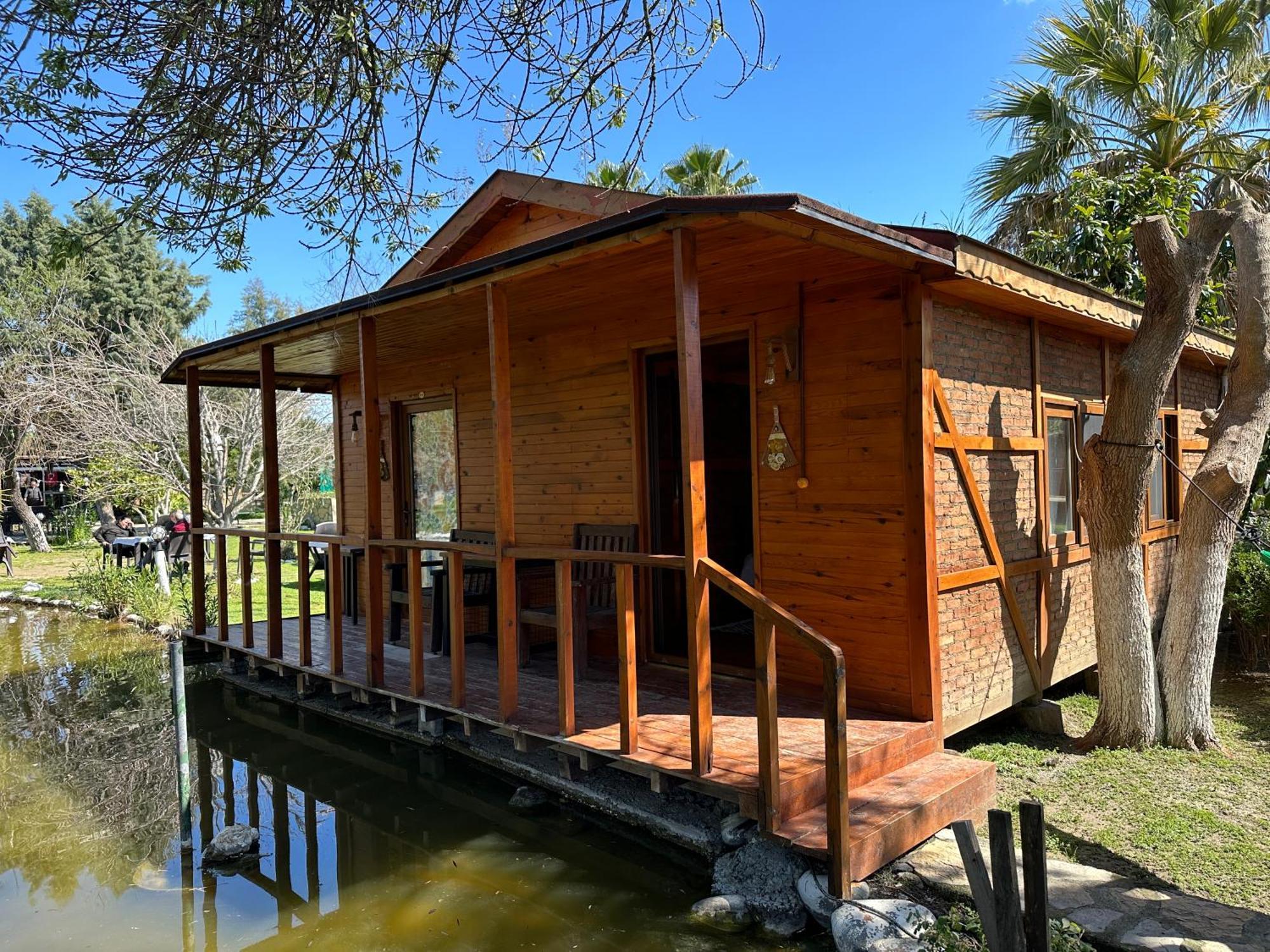 达拉曼Otantik Tas Ev住宿加早餐旅馆 外观 照片